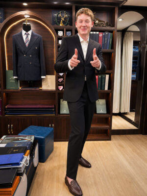 Executive Black Suit – Modern Confidence with Timeless Sophistication