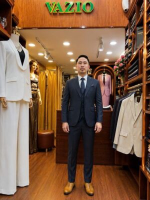 Three-Piece Navy Suit – Timeless Elegance for the Modern Gentleman